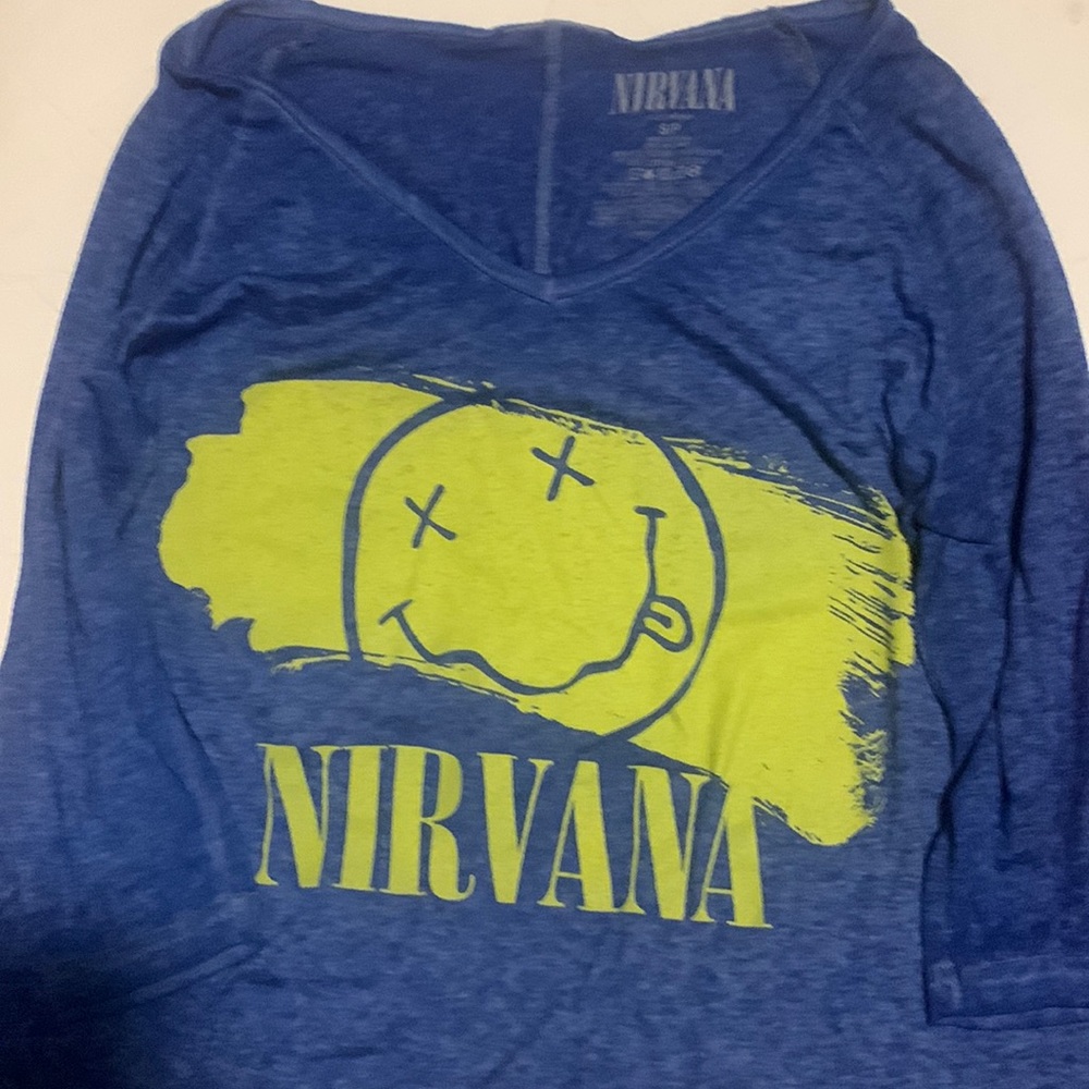 Nirvana light weight shirt M 60% polyester 40%cotton 3/4 sleves - Picture 1 of 7